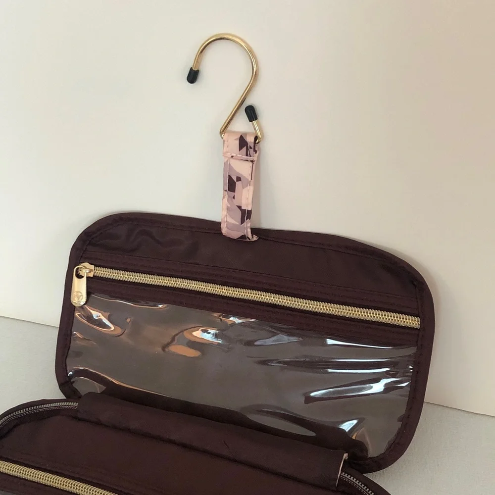 Adrienne Vittadini Cosmetic Bag